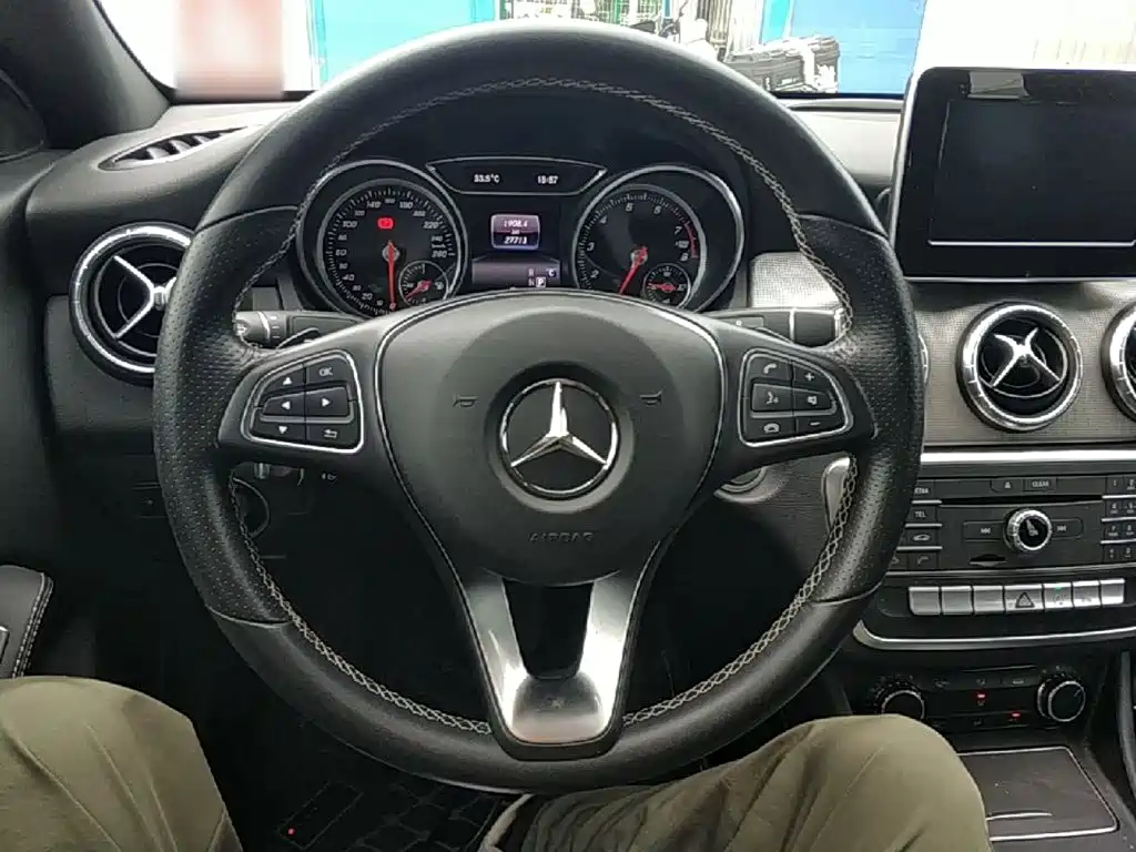 Mercedes-Benz CLA (Import) — миниатюра 11