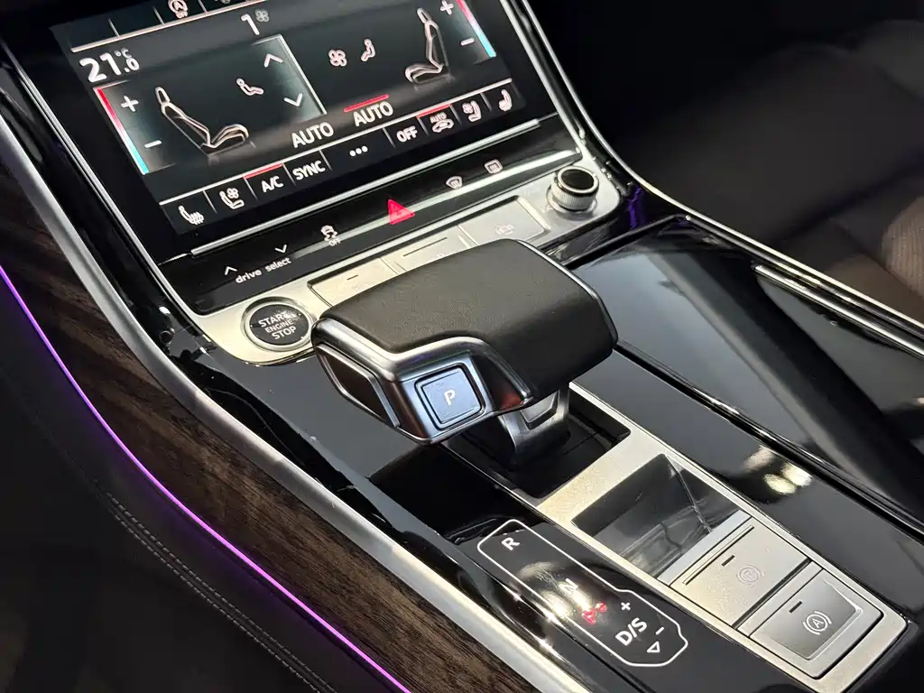 Audi A8 — миниатюра 9