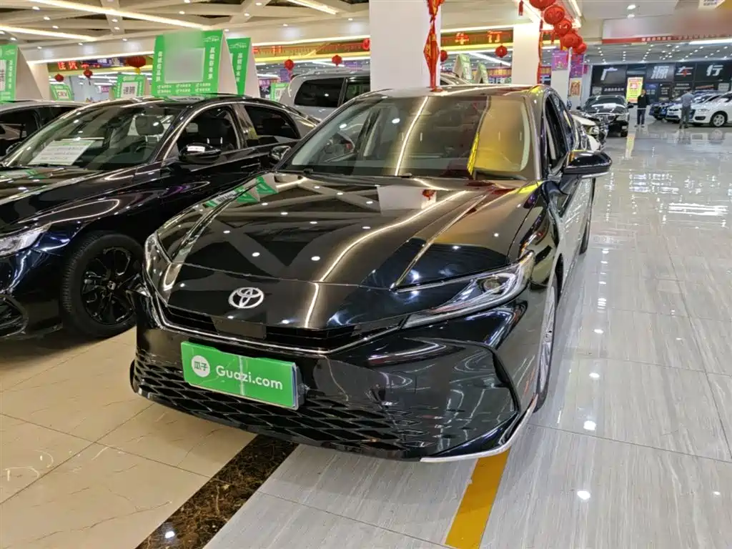 Toyota Camry 2025