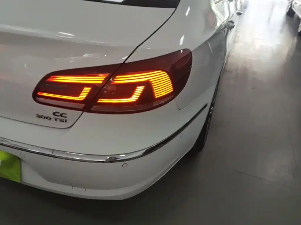 Volkswagen CC — миниатюра 8