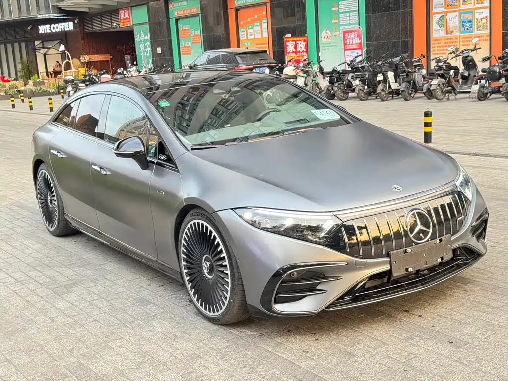 MERCEDES-BENZ EQS AMG