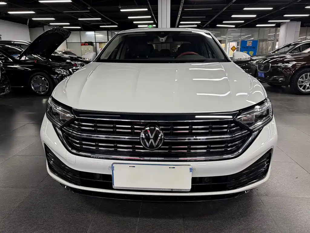 Volkswagen Sagitar — миниатюра 2