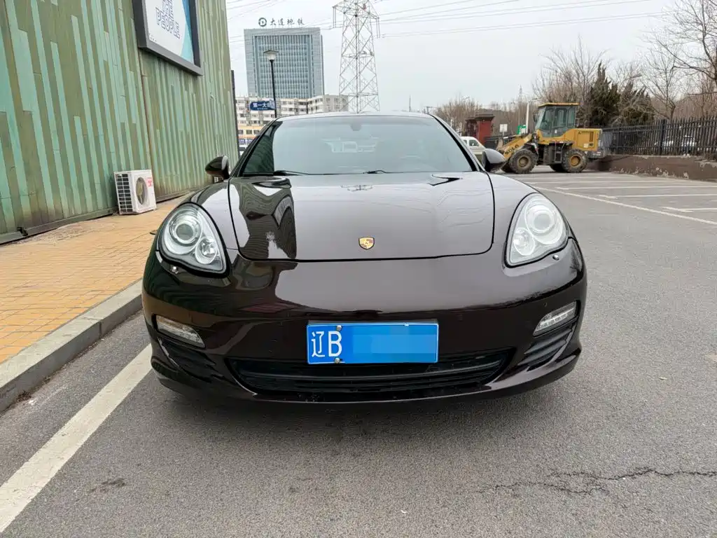 Porsche Panamera — миниатюра 2