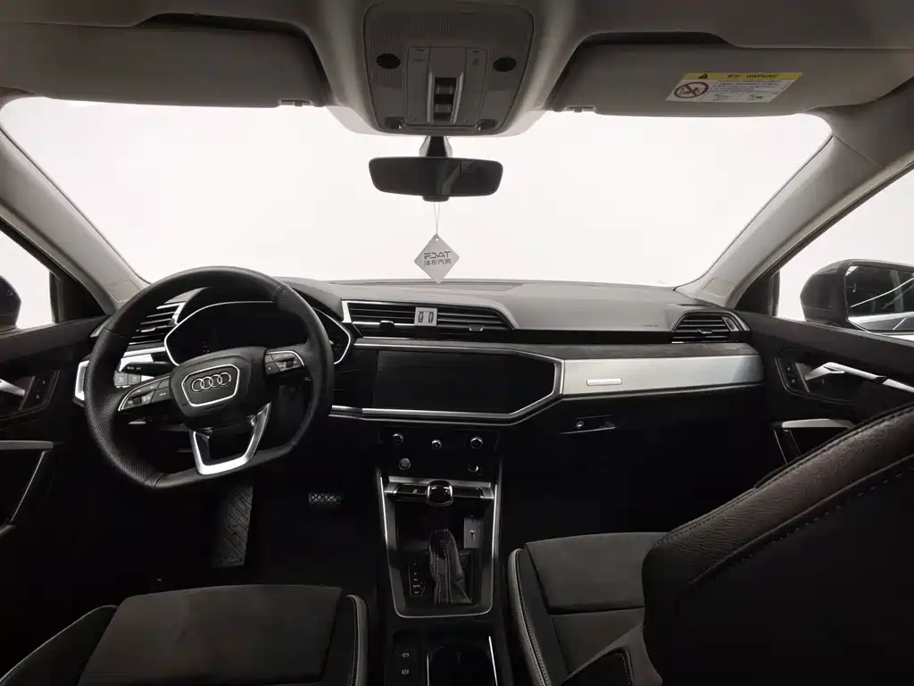 Audi Q3 — миниатюра 18