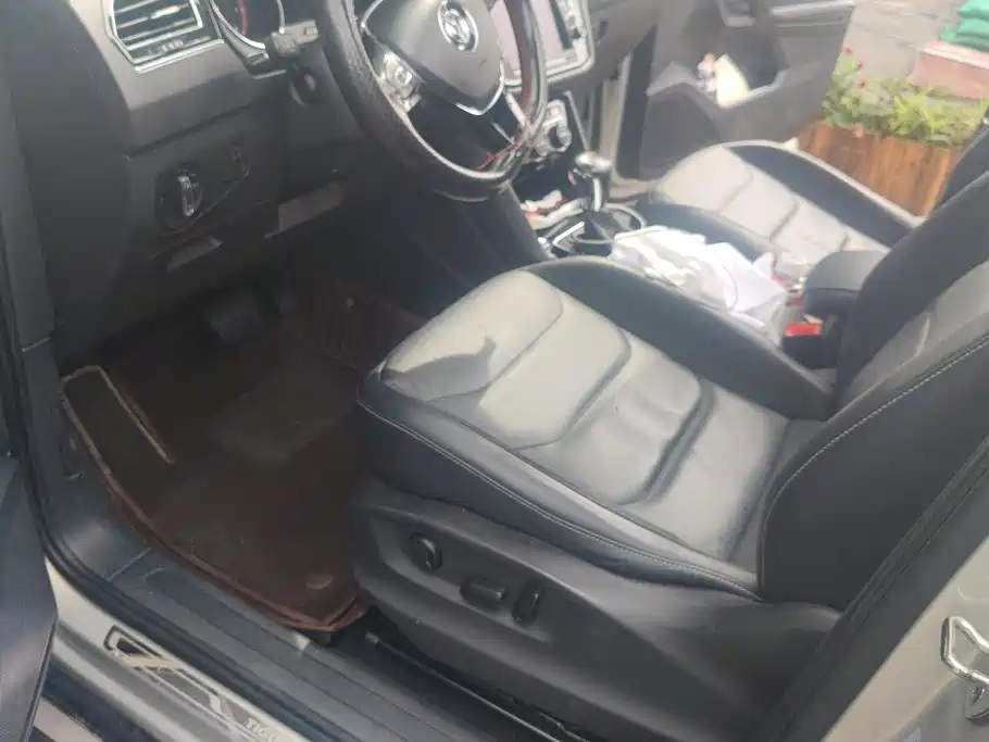 Volkswagen Tiguan L — миниатюра 9