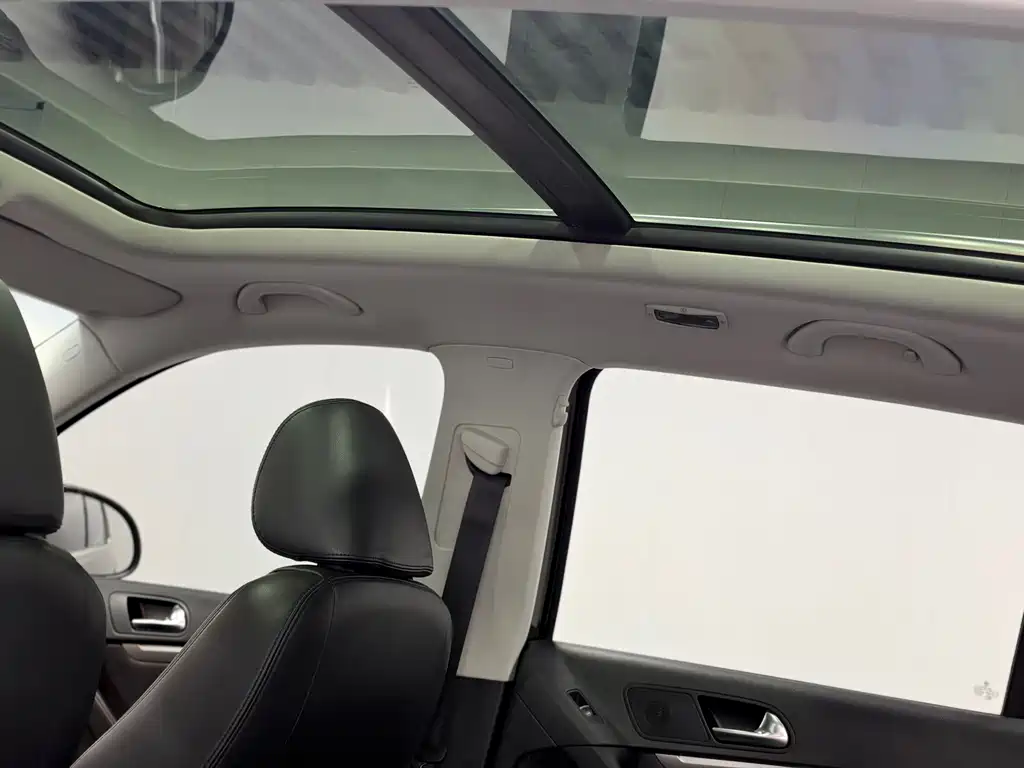 Volkswagen Tiguan — миниатюра 23