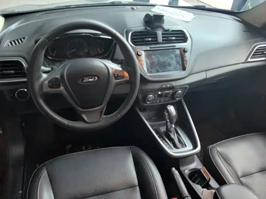 Ford Escort — миниатюра 12