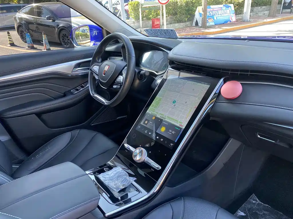 Roewe MARVEL X — миниатюра 13