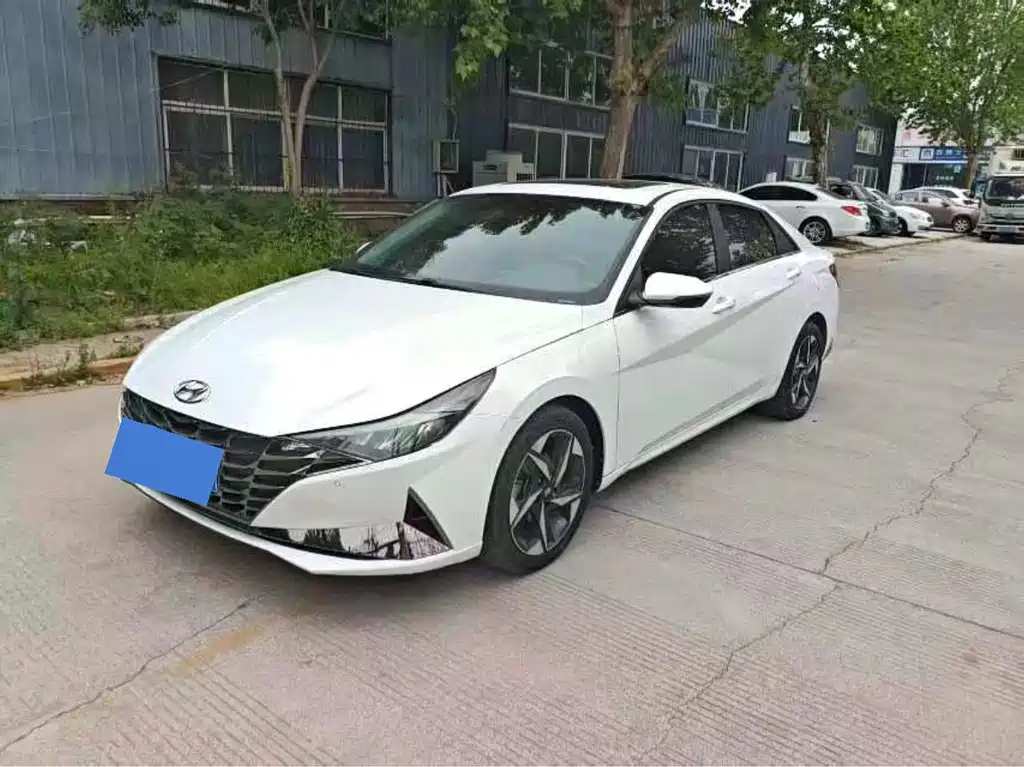 Hyundai Elantra — миниатюра 2