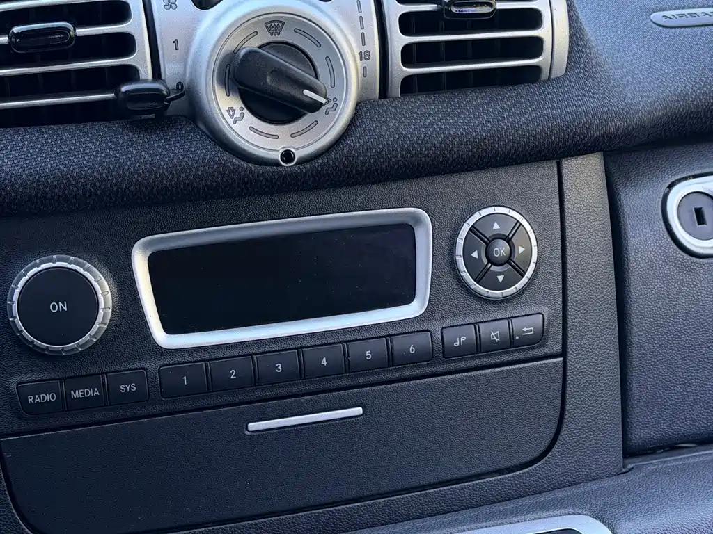 smart Smart Fortwo — миниатюра 12