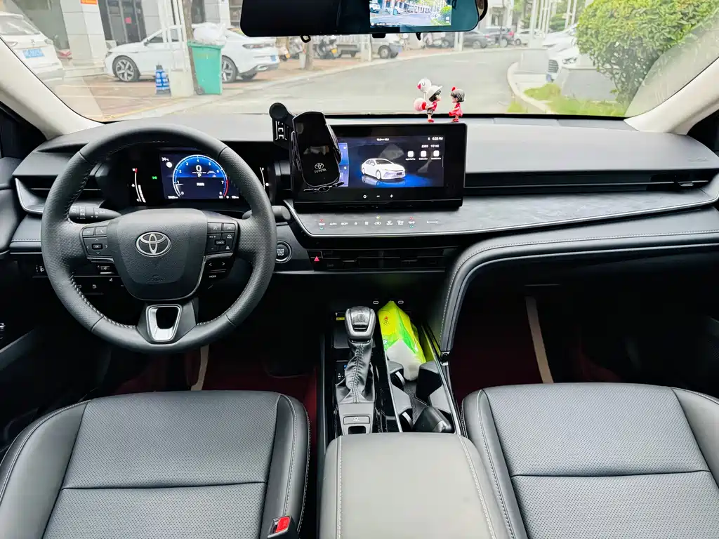 Toyota Camry 2024 2.0GVP Luxury