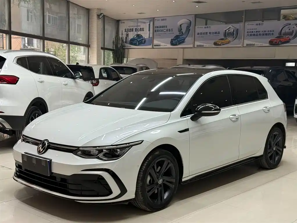 Volkswagen Golf 2022