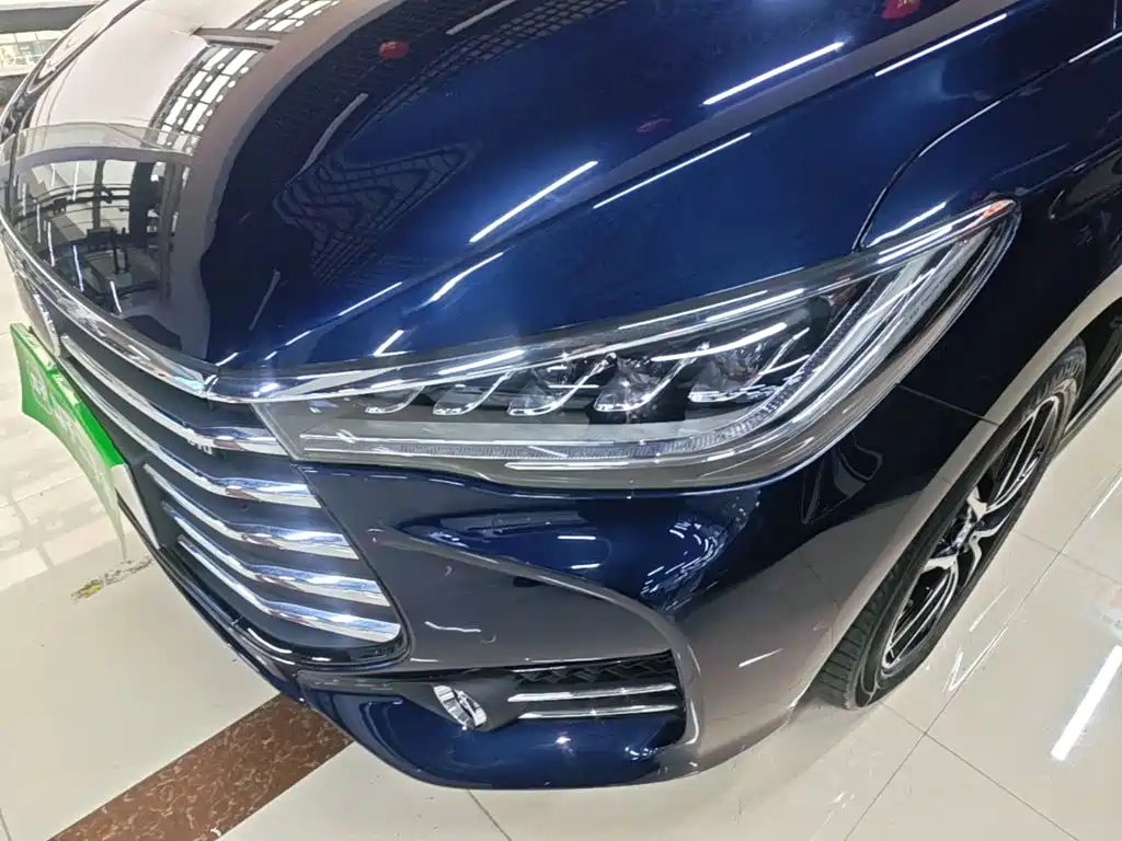 BYD MAX — миниатюра 24