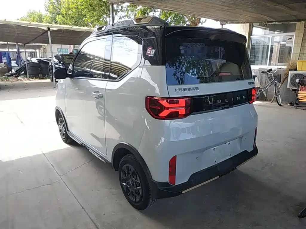 Wuling MINIEV — миниатюра 5