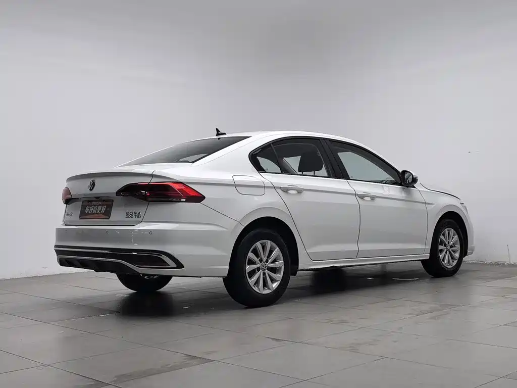 Volkswagen Bora — миниатюра 2