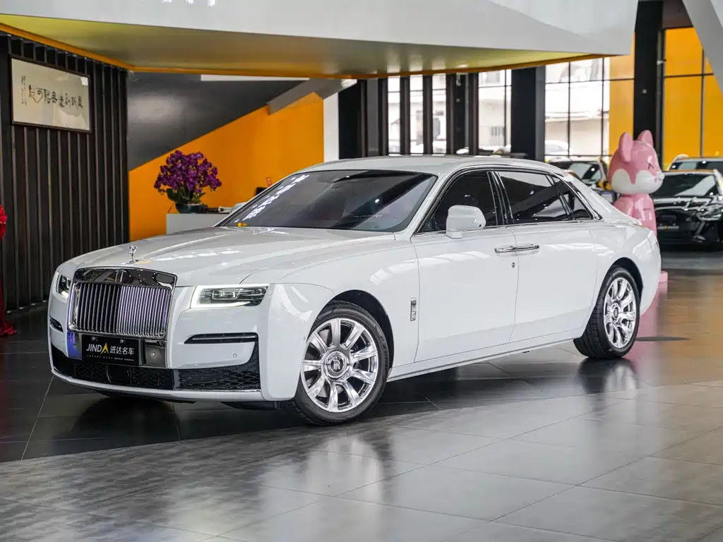 Rolls-Royce Ghost 2025