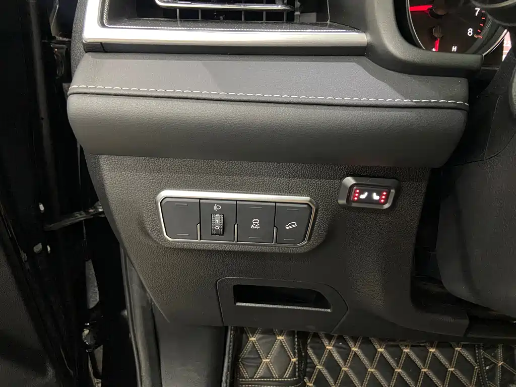 Haval M6 — миниатюра 18