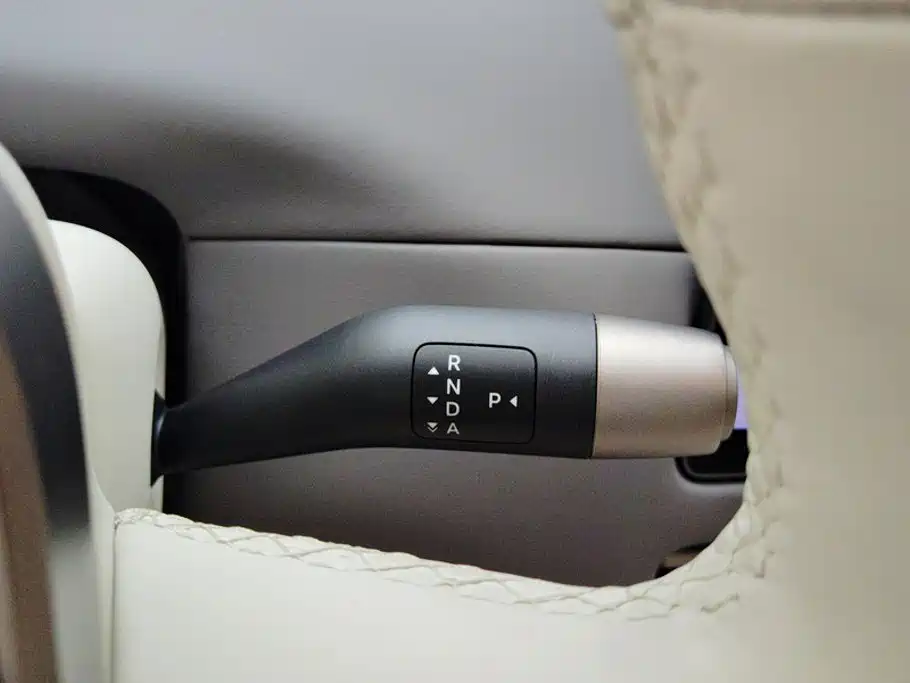 Li Auto Li i8 — миниатюра 16