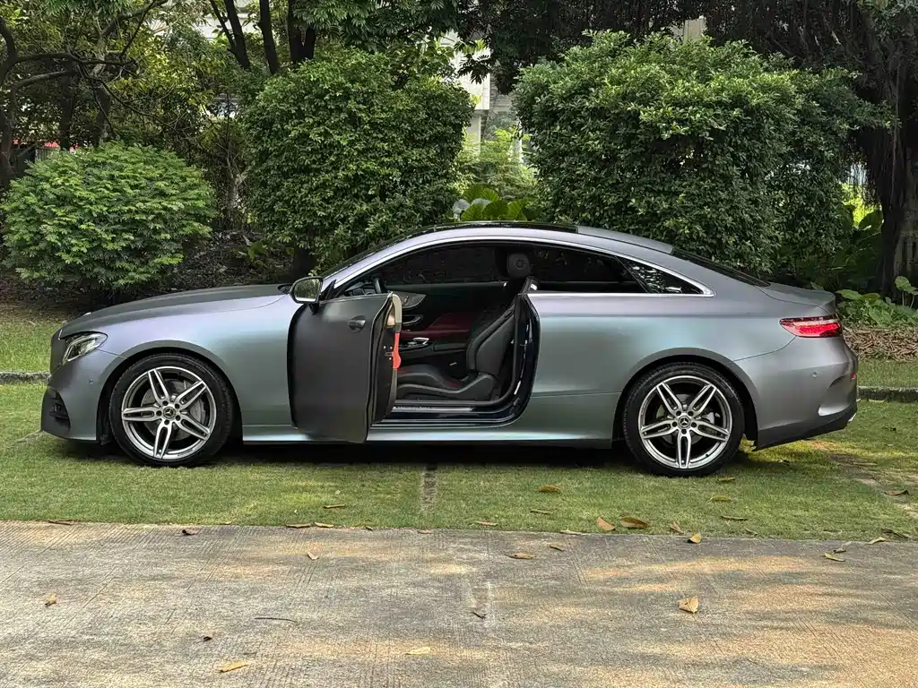 Mercedes-Benz E-Class (Import) — миниатюра 5