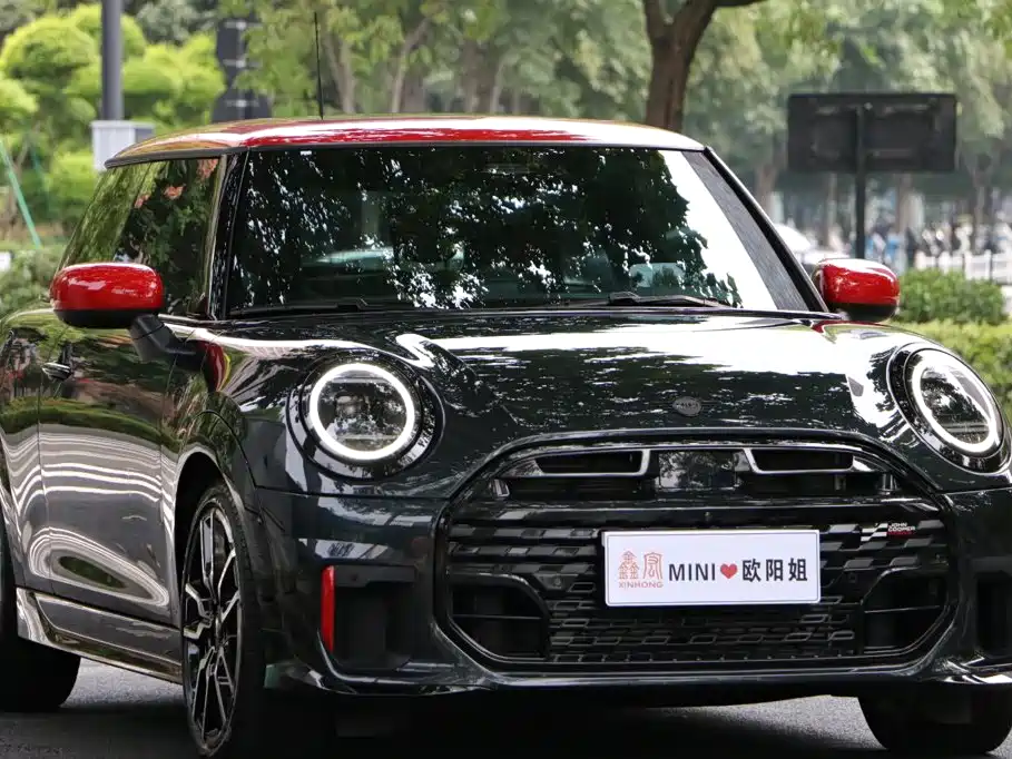 Mini JCW 2025 JOHN COOPER WORKS