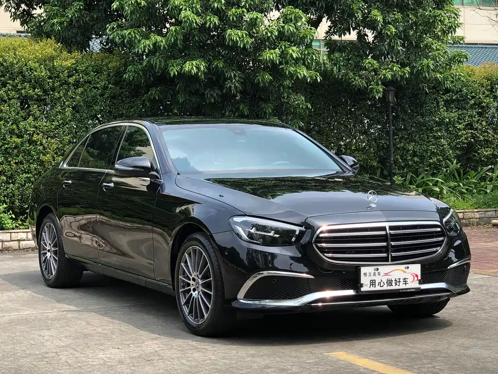 Mercedes-Benz E-Class — миниатюра 3