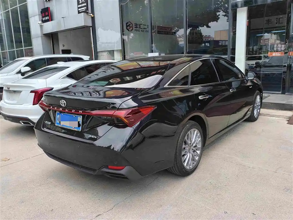 Toyota Avalon — миниатюра 4