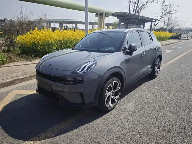 2024 Lynk & Co 06