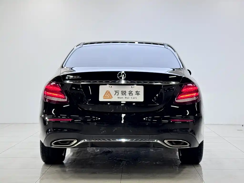 Mercedes-Benz E-Class — миниатюра 4