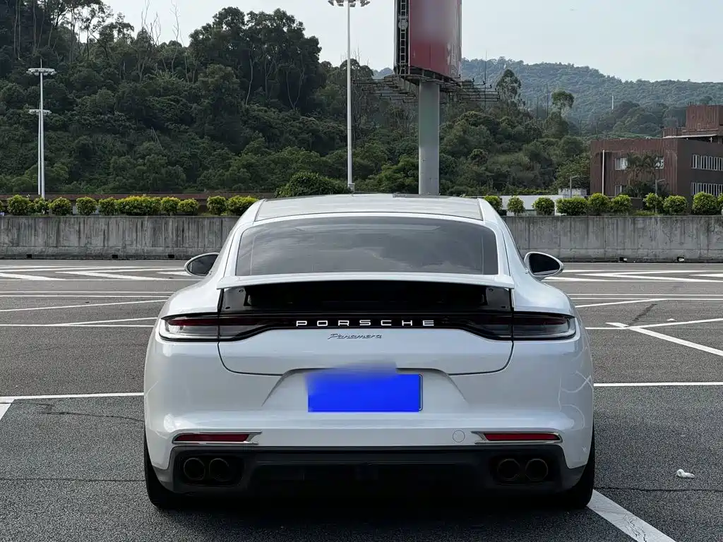 Porsche Panamera — миниатюра 6