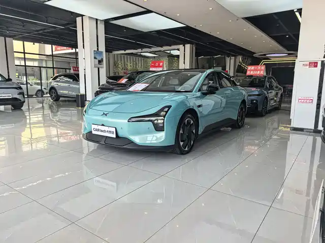 2025 Xpeng Mona M03
