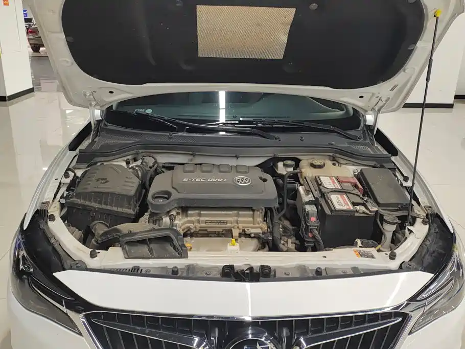Buick Excelle — миниатюра 10