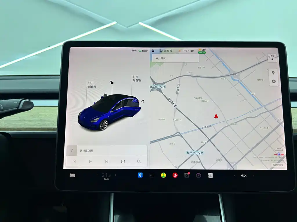 Tesla Model 3 — миниатюра 12