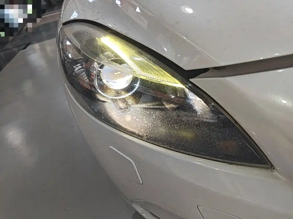 Volvo V40 — миниатюра 11