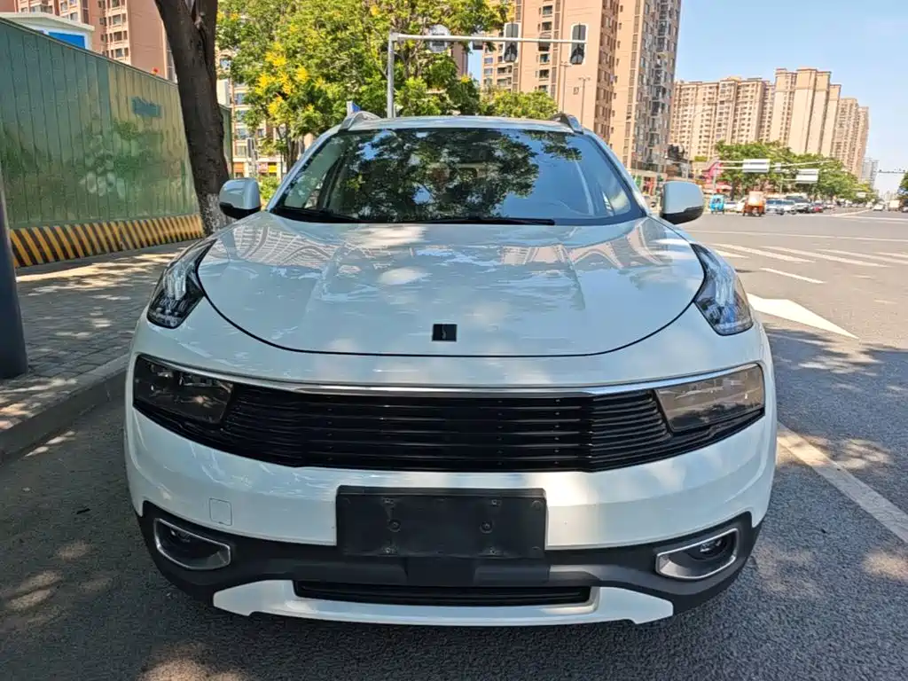 Lynk & Co 01 — миниатюра 3