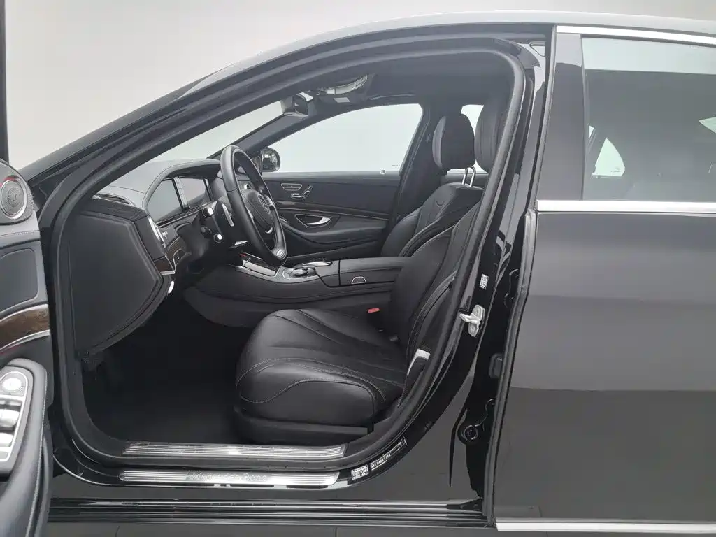 Mercedes-Benz S-Class — миниатюра 10