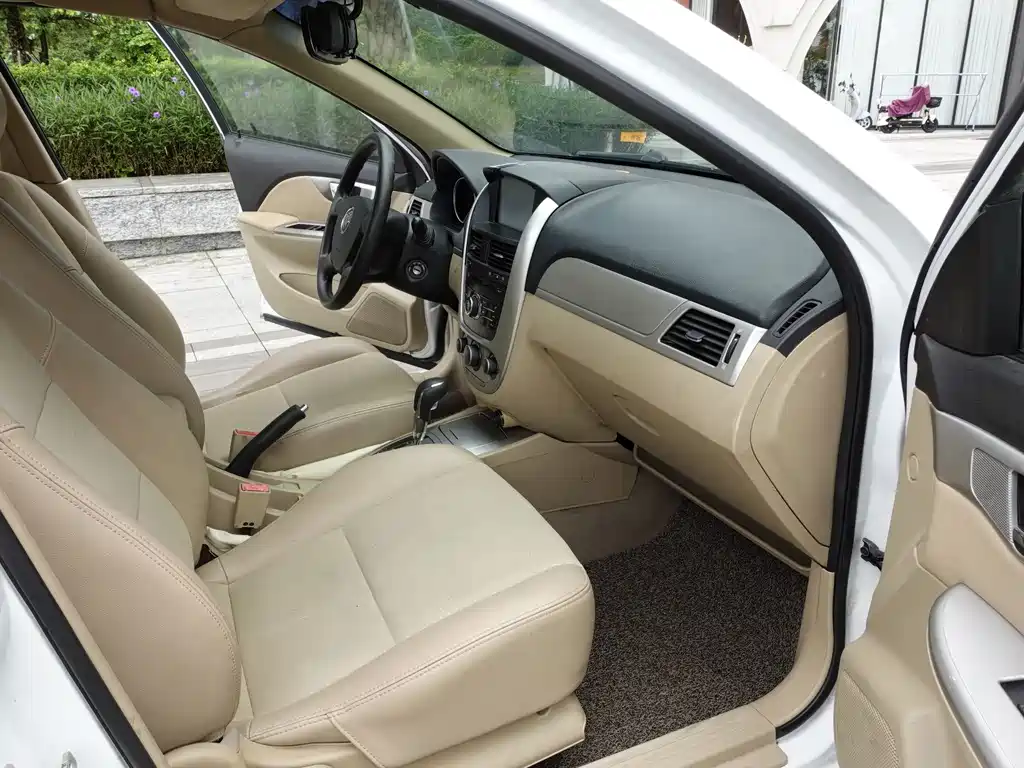 Buick Excelle — миниатюра 13