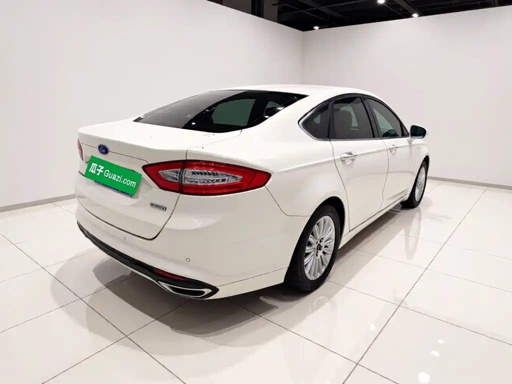 Ford Mondeo — миниатюра 6