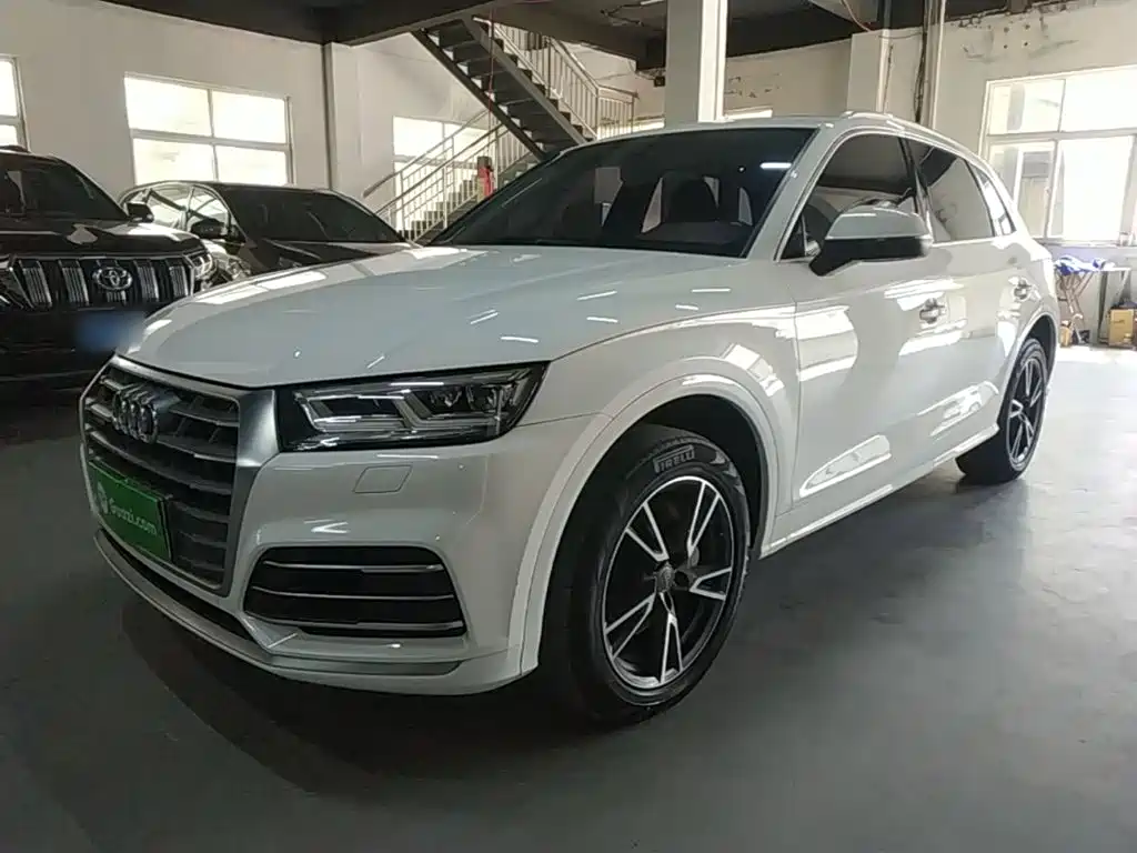 Audi Q5L — миниатюра 2