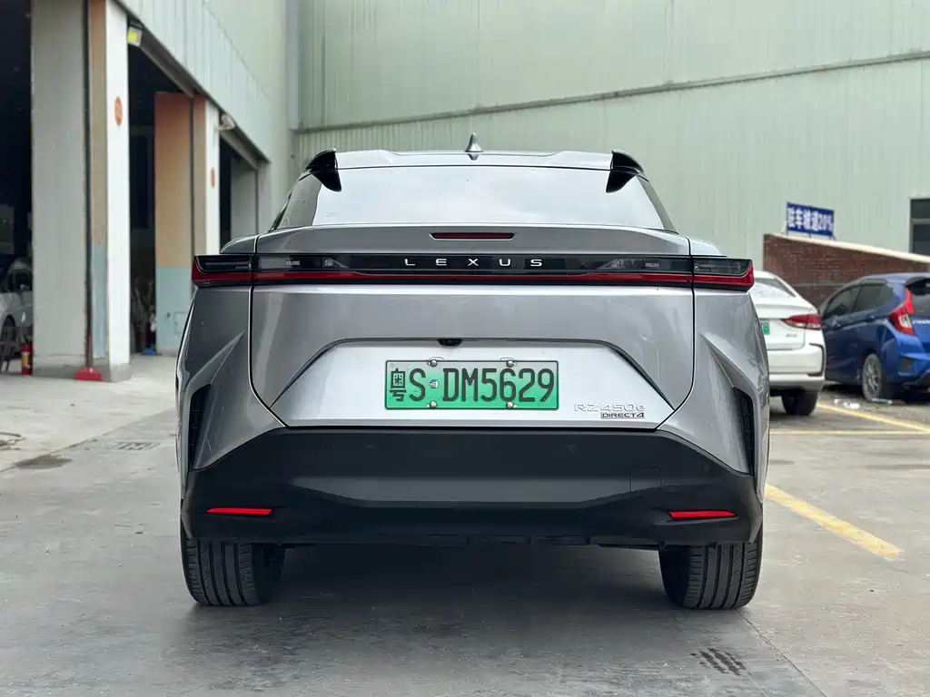 Lexus RZ 2023 450e