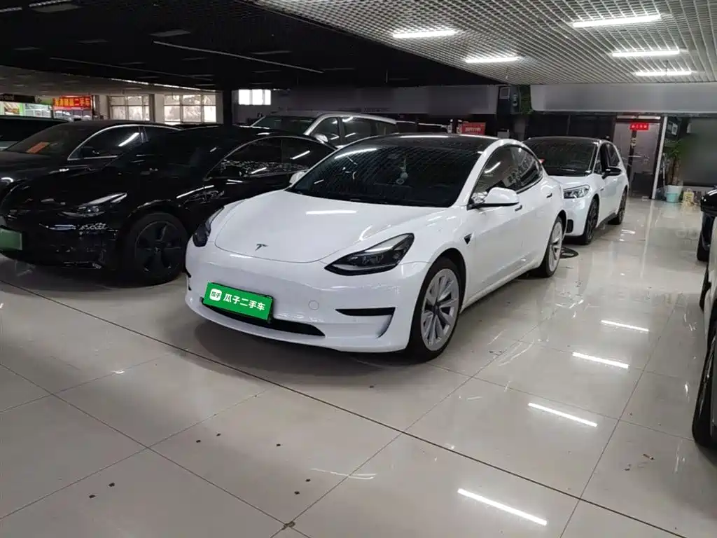 Tesla Model 3 2023
