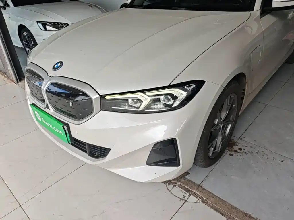 BMW i3 — миниатюра 24