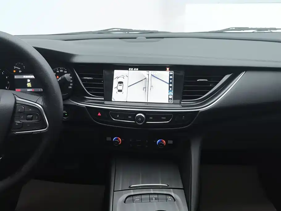 Buick Regal — миниатюра 13