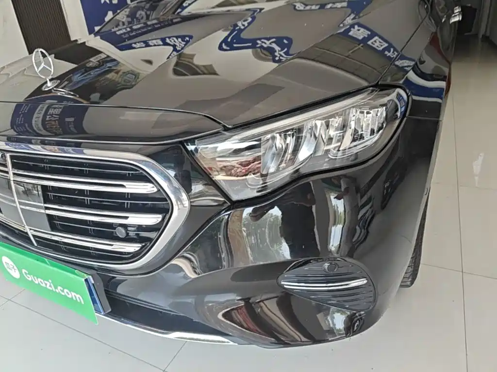 Mercedes-Benz E-Class — миниатюра 24