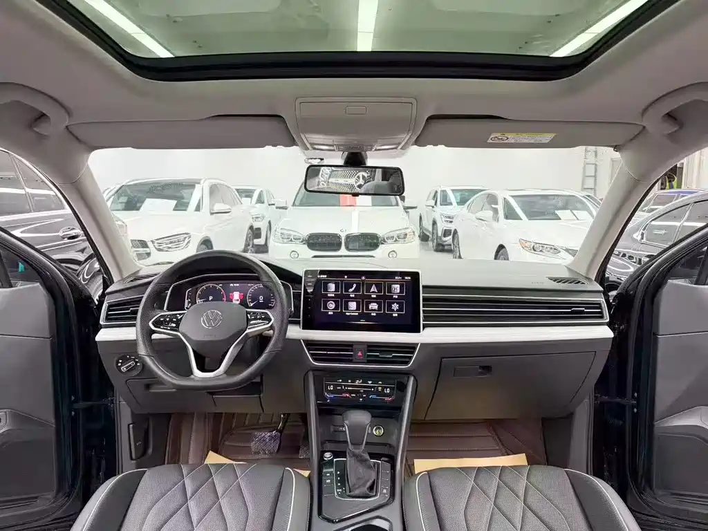 Volkswagen Tiguan L — миниатюра 4