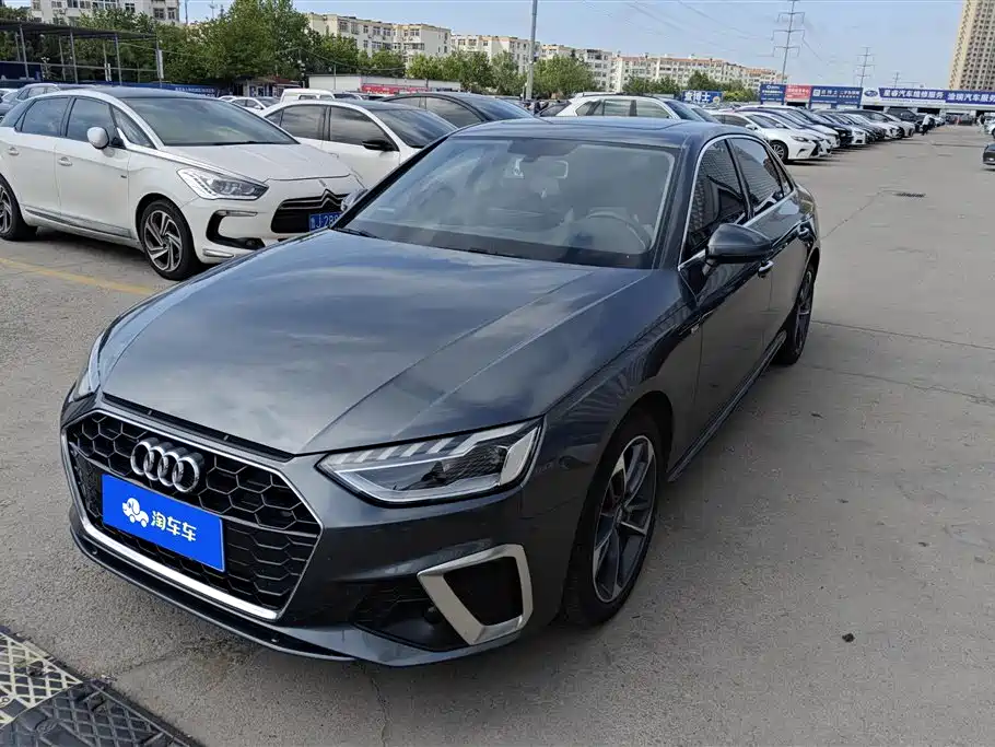 Audi A4L 2021