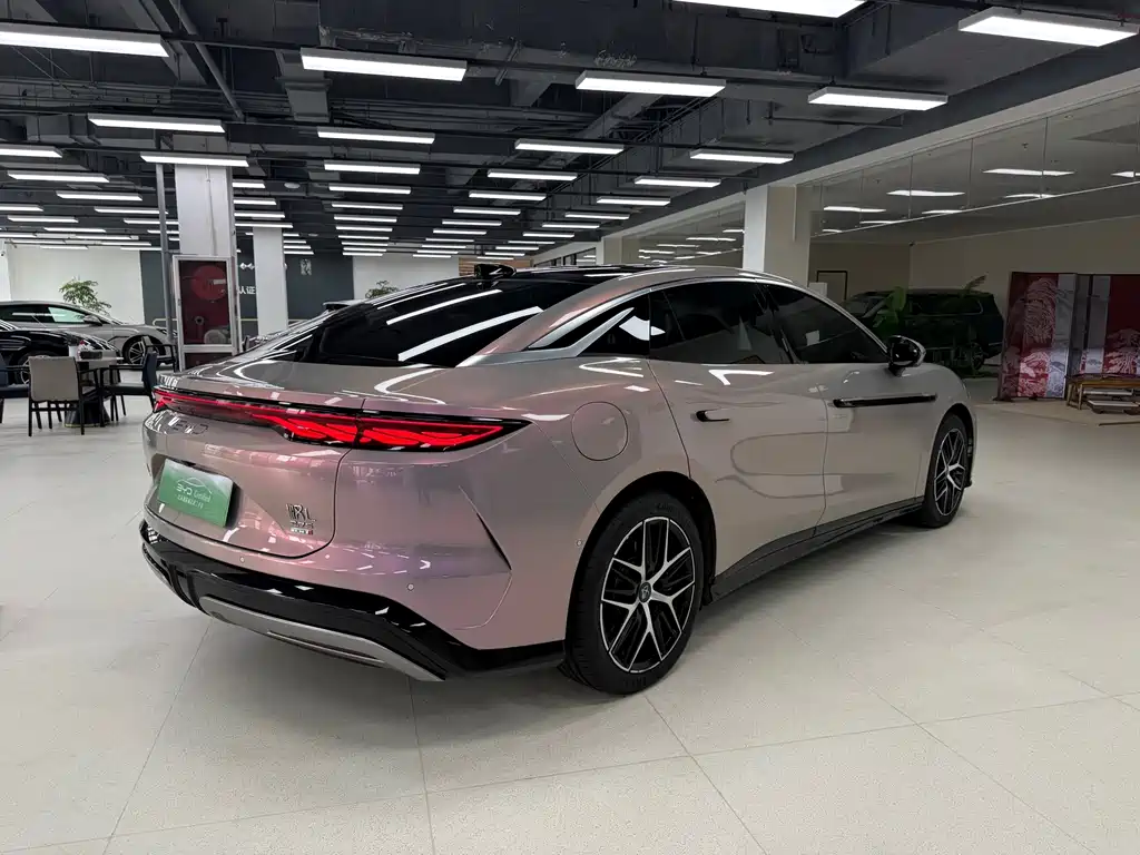 BYD Han L — миниатюра 5