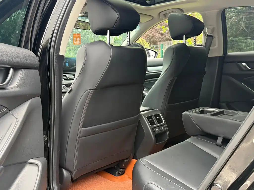 Honda Accord — миниатюра 12