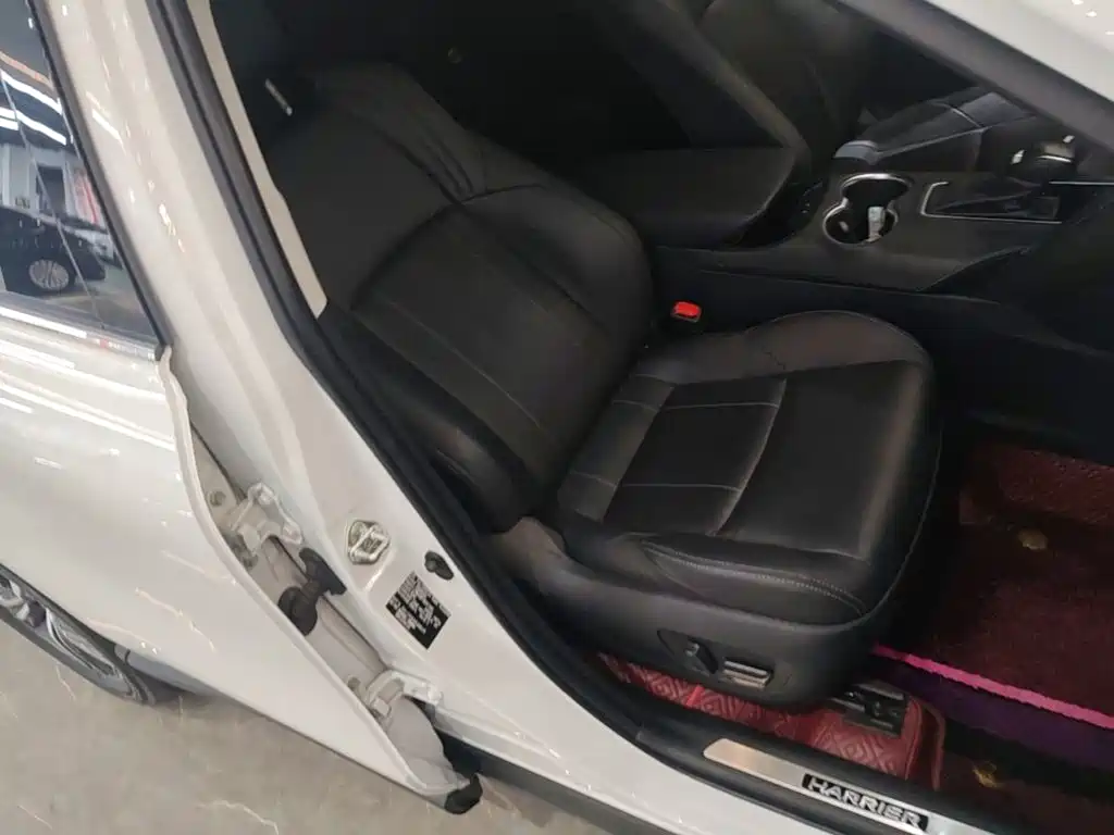 Toyota Harrier — миниатюра 25