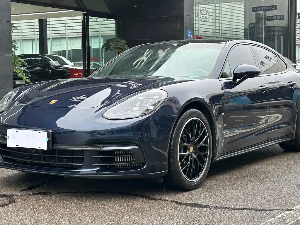 Porsche Panamera 2020