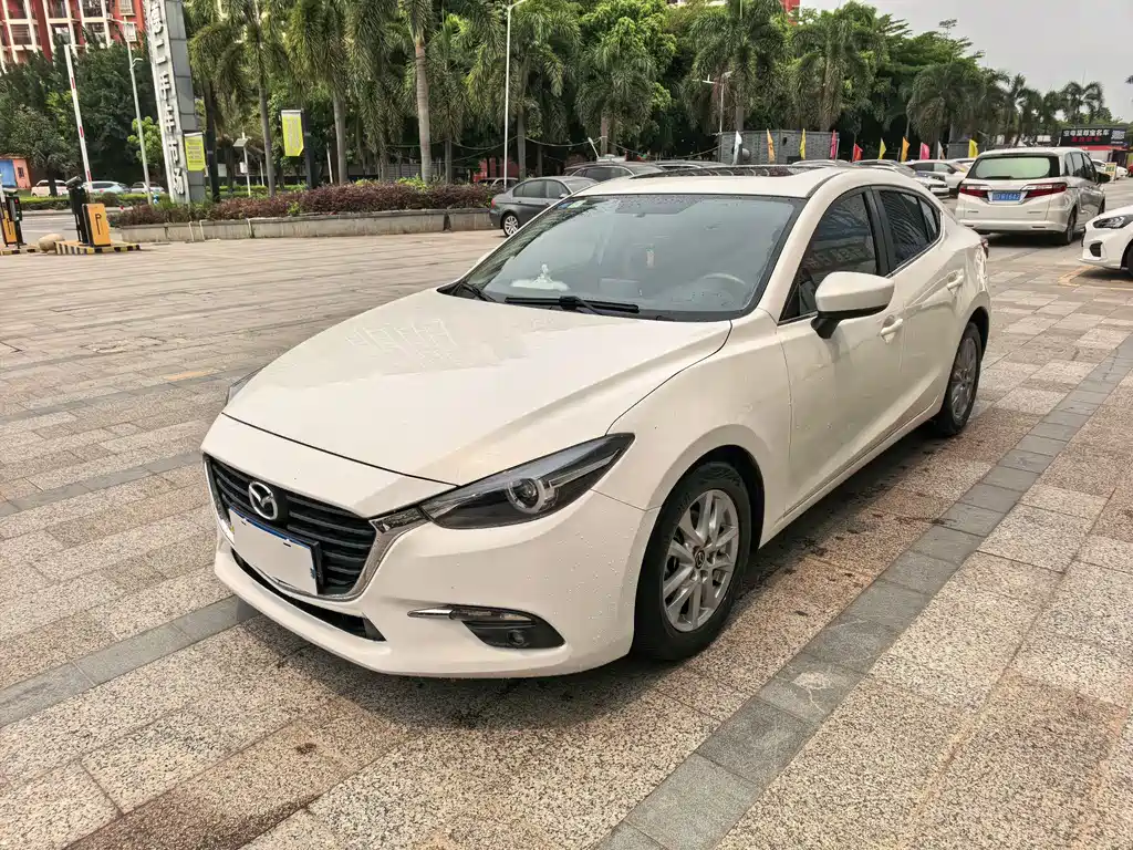 Mazda 3 Axela 2018